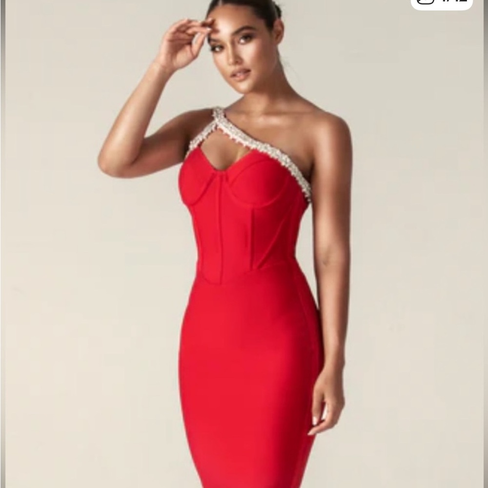 Elegant Red One-Shoulder Dress bandage, very stretchy. Only worn once